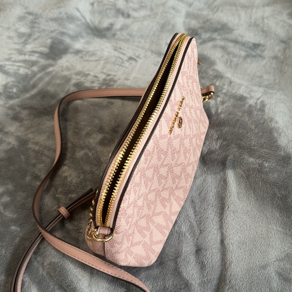 Like new. - Picture 2 of 4